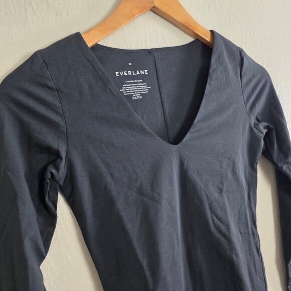 NEW Everlane Black V-Neck Long Sleeve Bodysuit Supima Cotton Small XS 00/0 Black - Picture 5 of 11